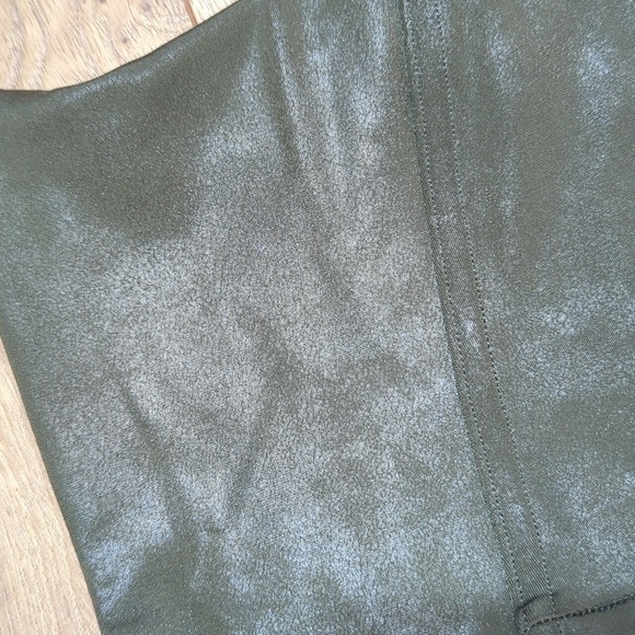 Spanx high rise shine camo dark olive leggings sz L - Picture 6 of 6